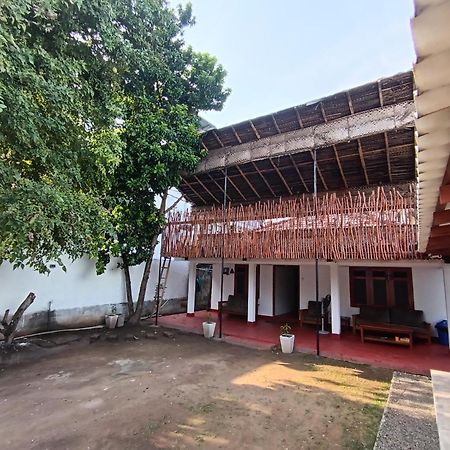 One More Day Hostel Weligama Luaran gambar